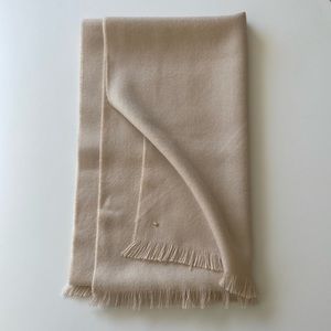 Cuyana new baby alpaca scarf. Beige. NWOT.